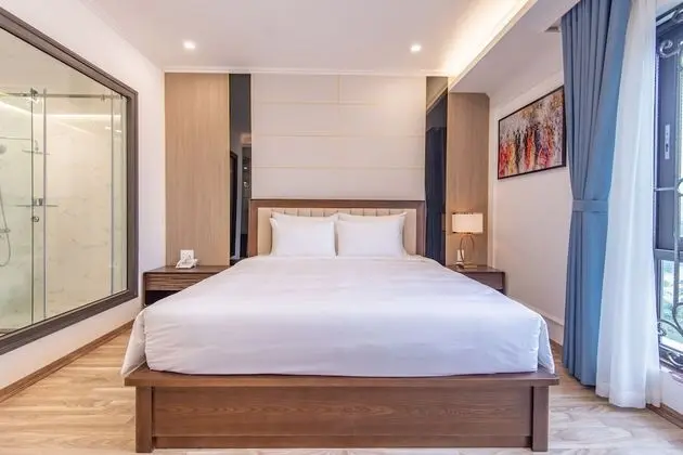 Deluxe Tek Büyük Yataklı Oda