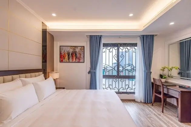 Deluxe Tek Büyük Yataklı Oda