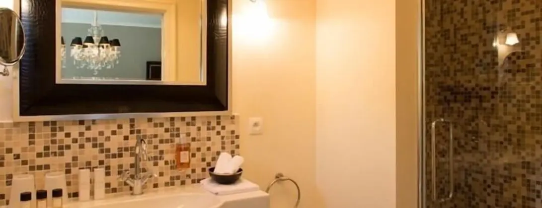 Luxury Tek Büyük Yataklı Oda, Bahçe Manzaralı (Grimbeert)