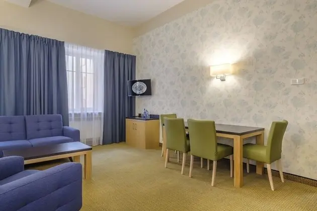 Superior Tek Büyük veya İki Ayrı Yataklı Oda, Ek Bina (no elevator)