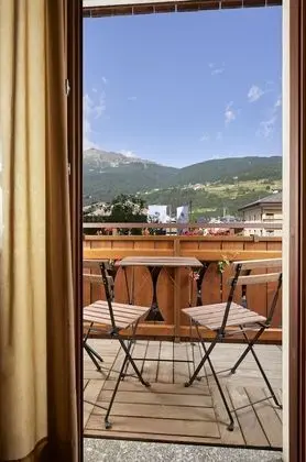 Standard Tek Büyük veya İki Ayrı Yataklı Oda, Balkon