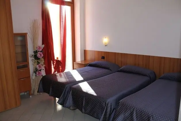 Üç Kişilik Oda, Balkon