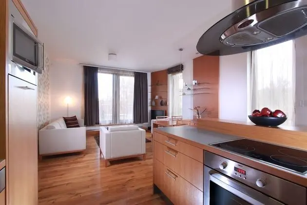 Executive Deluxe Suite