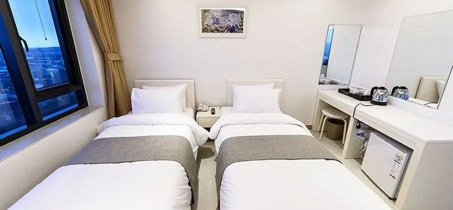 Haevichi Ocean View (Double or Twin bed assigned on-site)