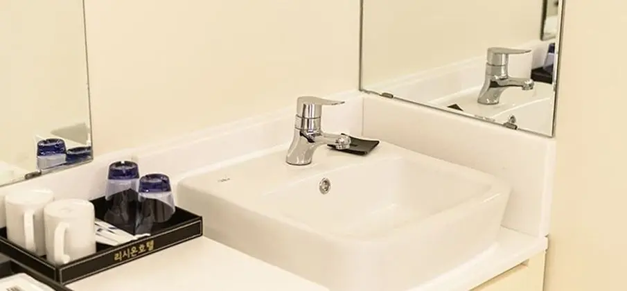 Haevichi Ocean View (Double or Twin bed assigned on-site)