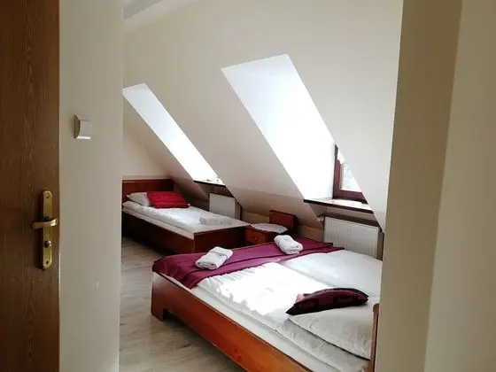 Standard Üç Kişilik Oda, 3 Tek Kişilik Yatak