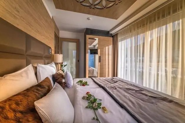 Standard Tek Büyük Yataklı Oda