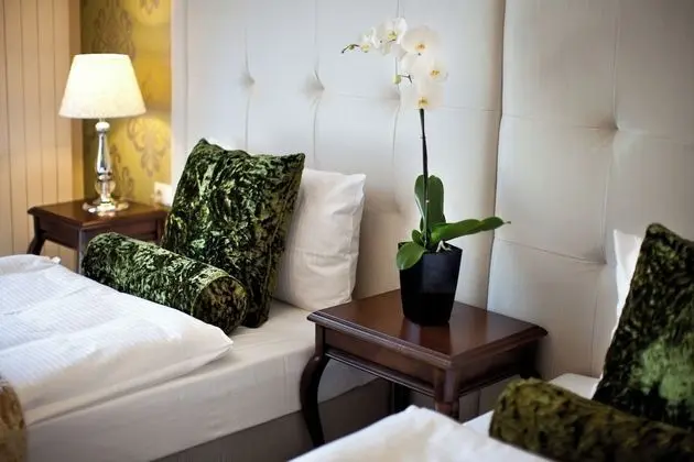 İki Ayrı Yataklı Oda, Bahçe Manzaralı