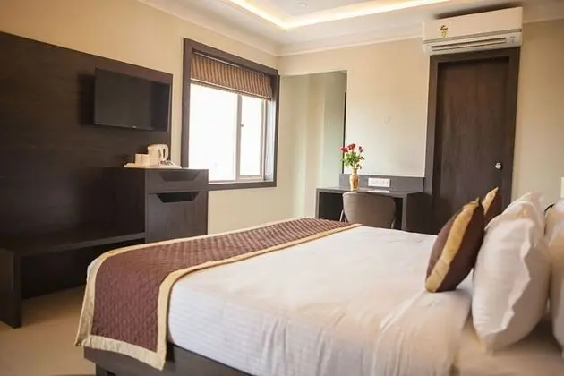 Deluxe Oda, 1 Çift Kişilik Yatak, Sigara İçilebilir, Şehir Manzaralı
