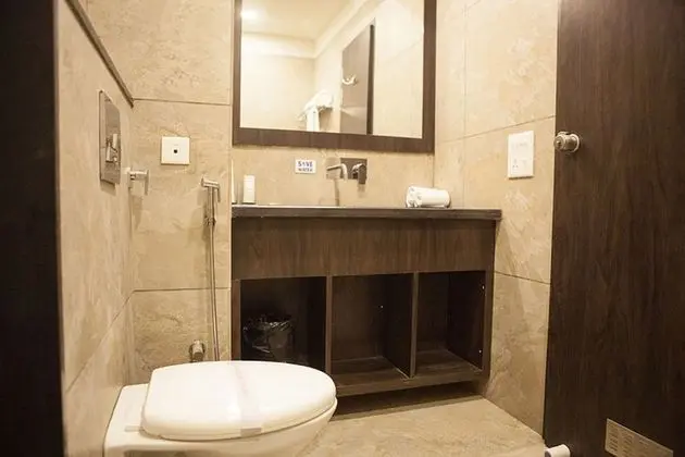 Deluxe Oda, 1 Çift Kişilik Yatak, Sigara İçilebilir, Şehir Manzaralı