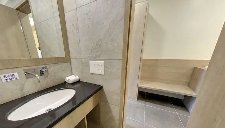 Deluxe Oda, 1 Çift Kişilik Yatak, Sigara İçilebilir, Şehir Manzaralı
