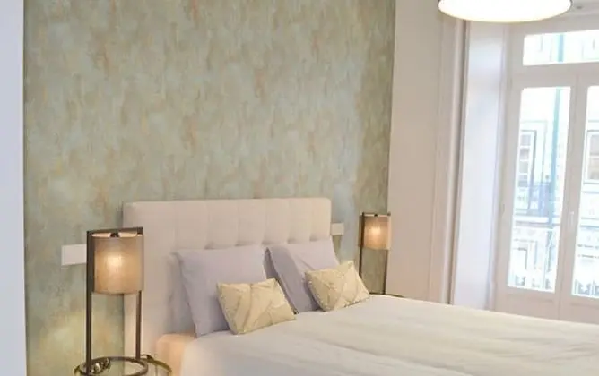 Apart Daire, 2 Yatak Odası, Balkon, Havuz Manzaralı
