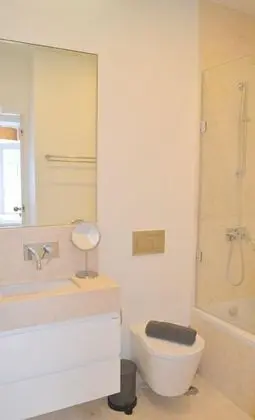 Apart Daire, 2 Yatak Odası, Balkon, Havuz Manzaralı