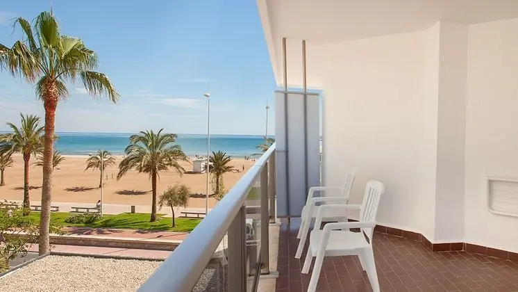 Tek Büyük Yataklı Oda, Teras, Kısmi Deniz Manzaralı (2 adults)