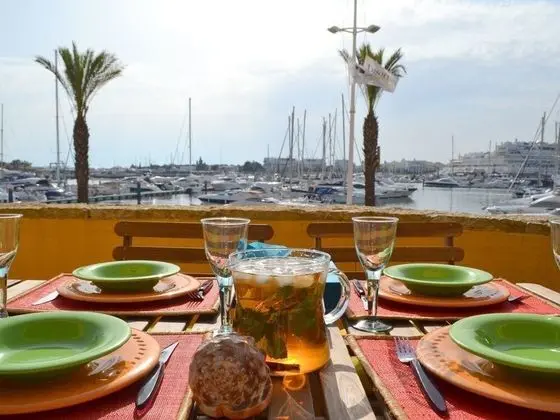 Apart Daire, 2 Yatak Odası, Teras, Marina Manzaralı