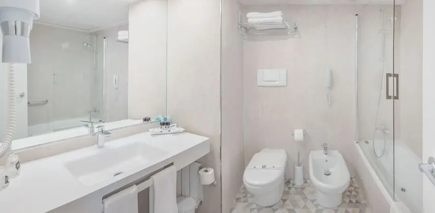 Superior Tek Büyük Yataklı Oda, Teras, Şehir Manzaralı