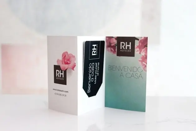 Tek Büyük Yataklı Oda, Teras, Okyanus Manzaralı (2 Adults)