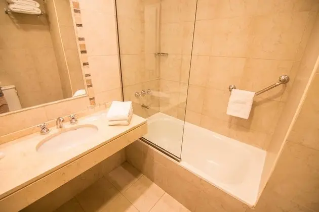 Deluxe Üç Kişilik Oda, Göl Manzaralı