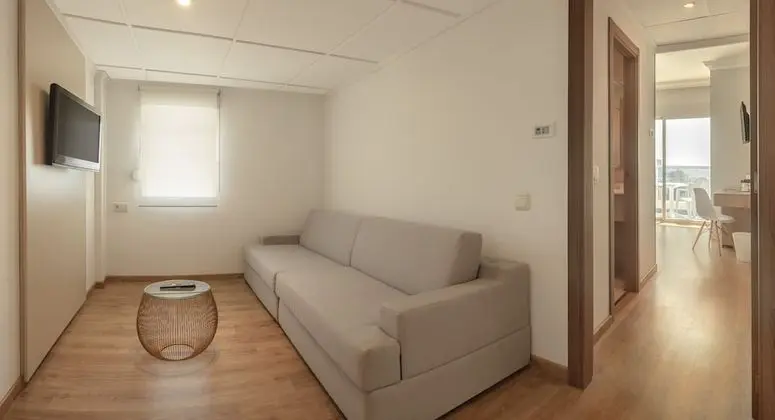 Family Oda, Teras, Deniz Manzaralı (Happy Family, 2 Adults)