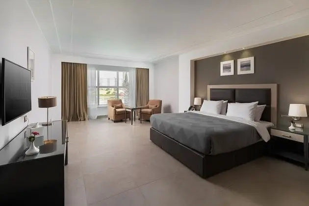 Premium King Bed - Egyptians & Residents Only
