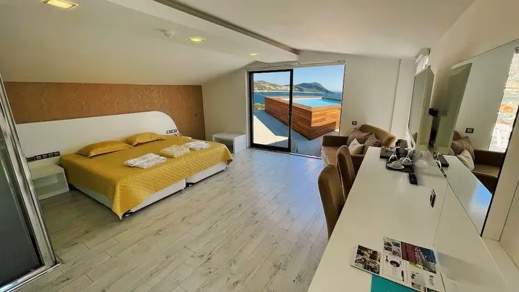 Honeymoon Süit, Kişiye Özel Havuzlu, Deniz Manzaralı
