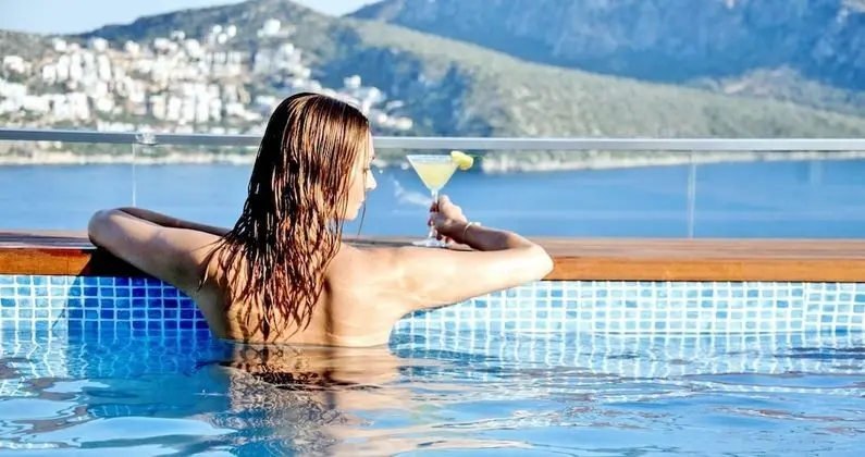 Honeymoon Süit, Kişiye Özel Havuzlu, Deniz Manzaralı