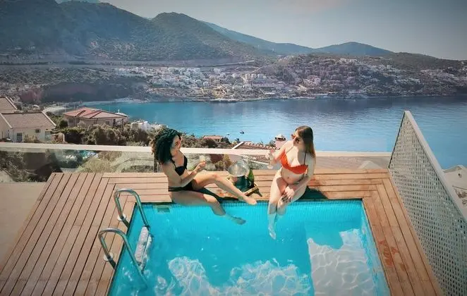 Honeymoon Süit, Kişiye Özel Havuzlu, Deniz Manzaralı