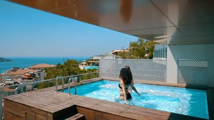 Honeymoon Süit, Kişiye Özel Havuzlu, Deniz Manzaralı