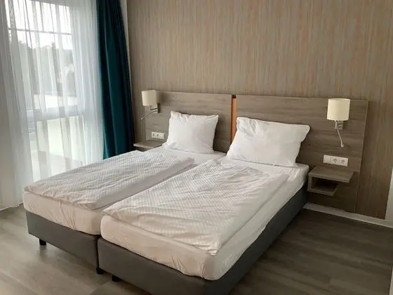 Tek Büyük veya İki Ayrı Yataklı Oda