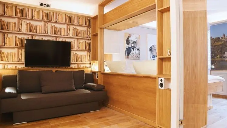 Family Oda, 1 Büyük (Queen) Boy Yatak ve Çekyat