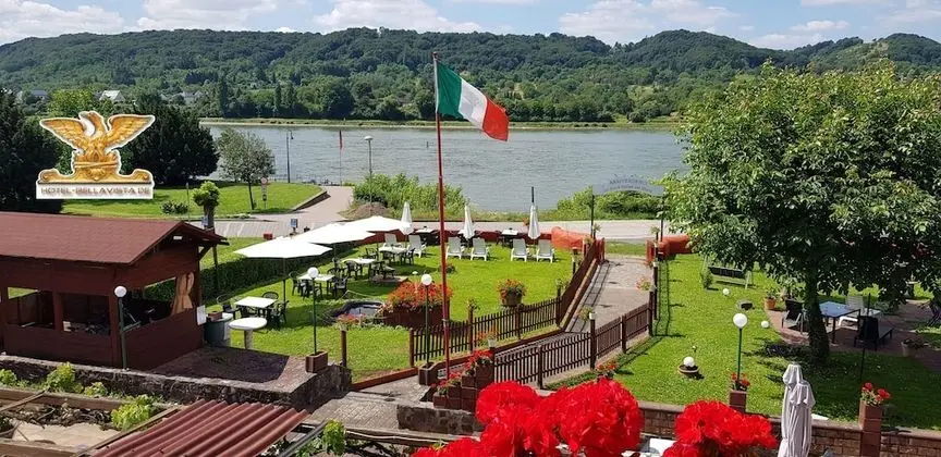 Tek Kişilik Oda, Nehir Manzaralı