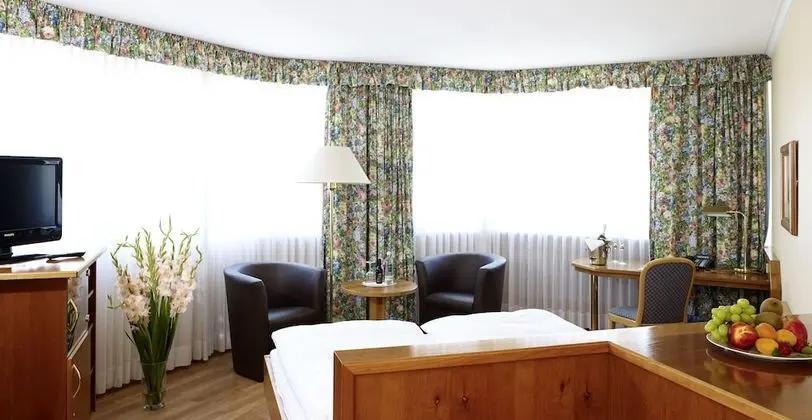 Comfort Tek Büyük veya İki Ayrı Yataklı Oda