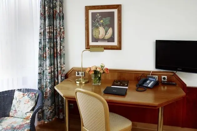 Comfort Tek Büyük veya İki Ayrı Yataklı Oda