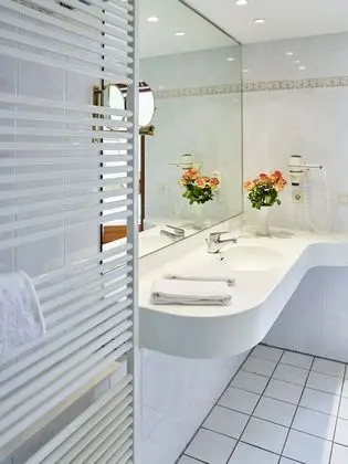 Comfort Tek Büyük veya İki Ayrı Yataklı Oda