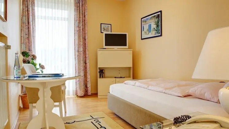 Standard Tek Kişilik Oda, 1 Yatak Odası, Balkon, Nehir Manzaralı