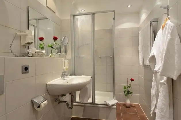 Standard Dört Kişilik Oda