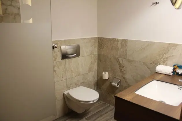 Üç Kişilik Oda, 3 Tek Kişilik Yatak, Sigara İçilmez