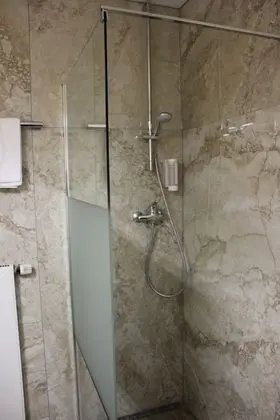 Üç Kişilik Oda, 3 Tek Kişilik Yatak, Sigara İçilmez