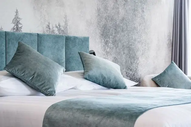 Süit, Nehir Manzaralı