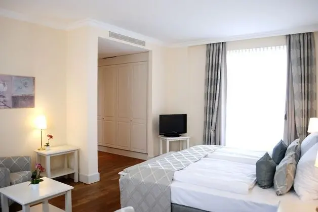 Comfort Büyük Yataklı Tek Kişilik Oda