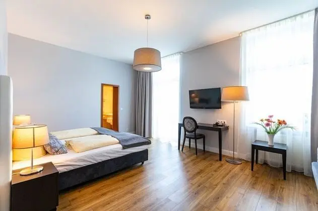 Tek Büyük Yataklı Oda