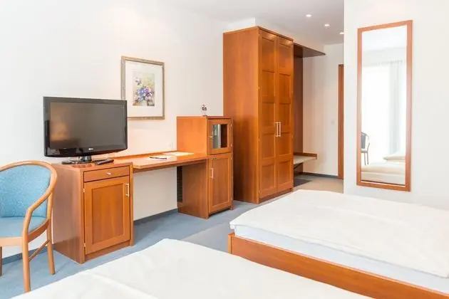 Standard Tek Büyük Yataklı Oda