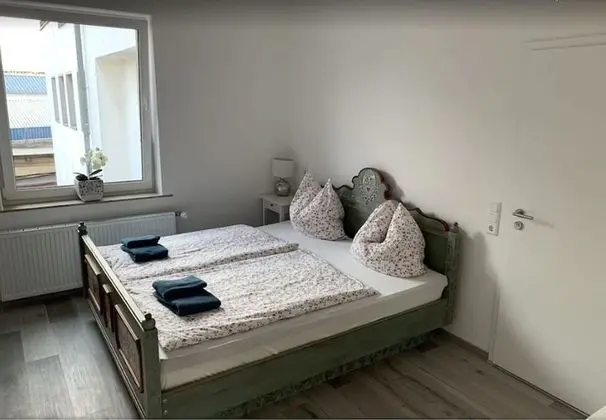 Basic Tek Büyük Yataklı Oda