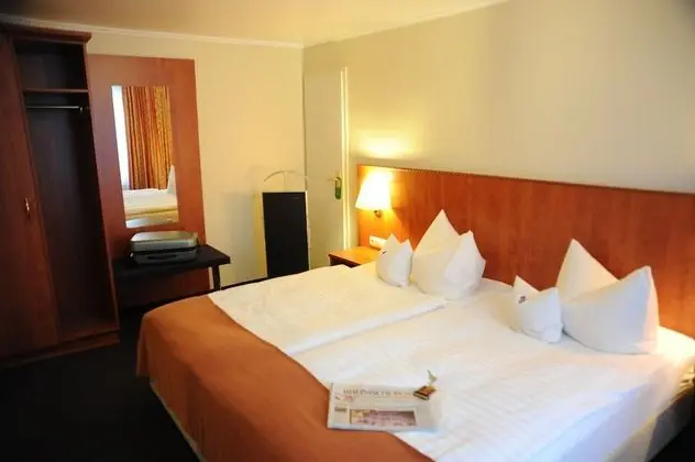 Economy Tek Büyük veya İki Ayrı Yataklı Oda