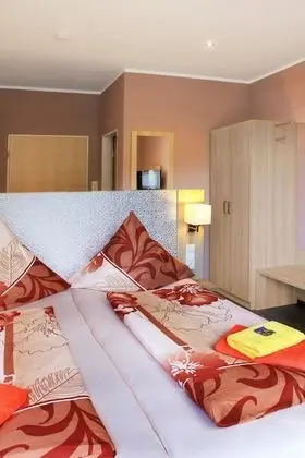 Superior Tek Büyük veya İki Ayrı Yataklı Oda, Veranda, Nehir Manzaralı