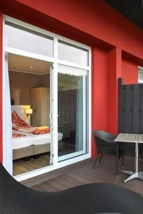 Superior Tek Büyük veya İki Ayrı Yataklı Oda, Veranda, Nehir Manzaralı