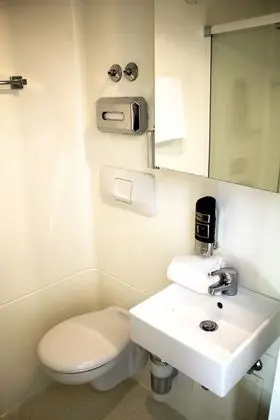 Basic Tek Büyük Yataklı Oda