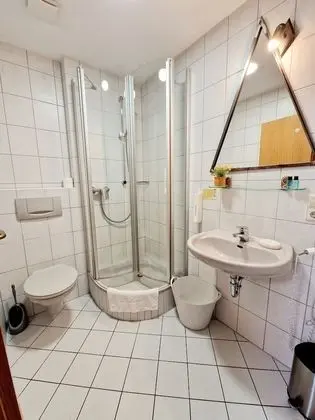 Tek Büyük Yataklı Oda, Özel Banyo