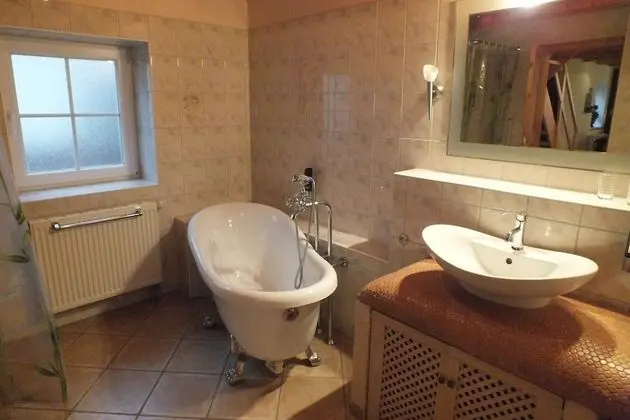 Ev, 2 Yatak Odası, Balkon, Nehir Manzaralı