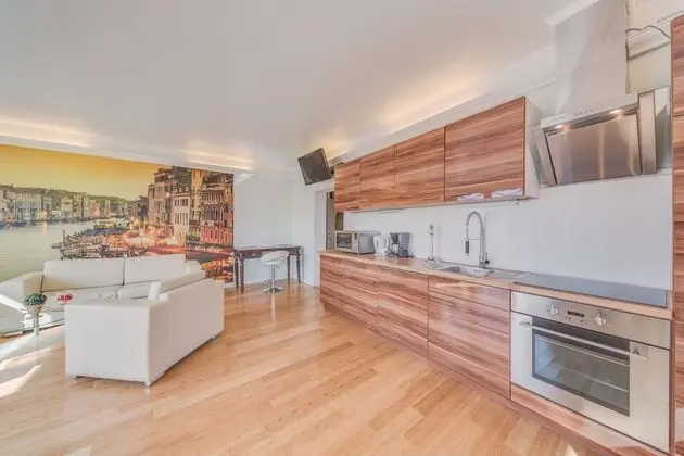 Grand Apart Daire